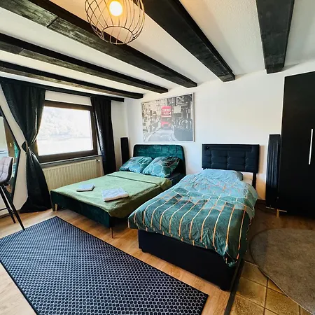 Loft Fluss Blick Apartment